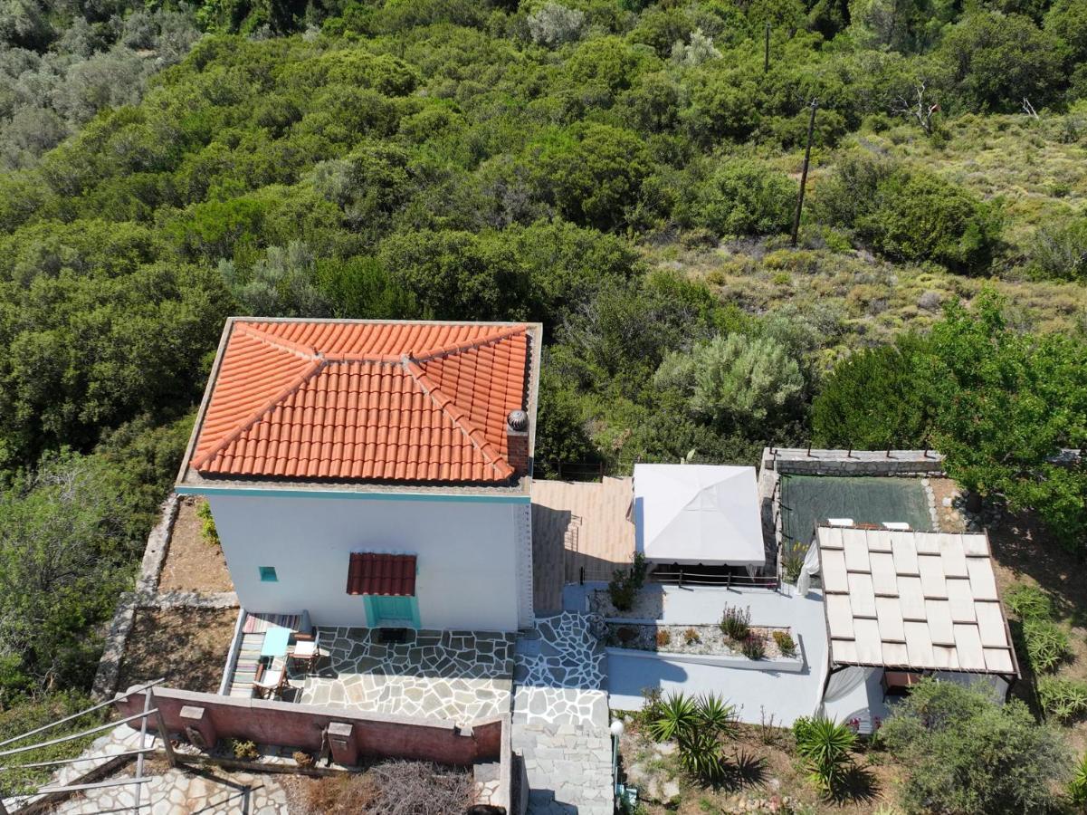 Iordanis House- Traditional House In Old Alonnisos Eksteriør bilde